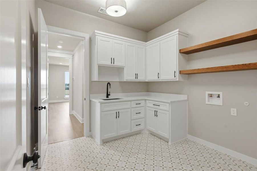 Furnished interior view inside a new home in , Granbury (Image 36).