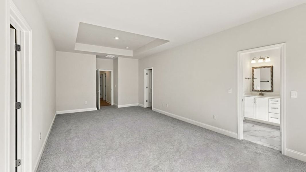Spacious, unfurnished interior of a new home in Rutledge Estates, Woodruff (Image 30).