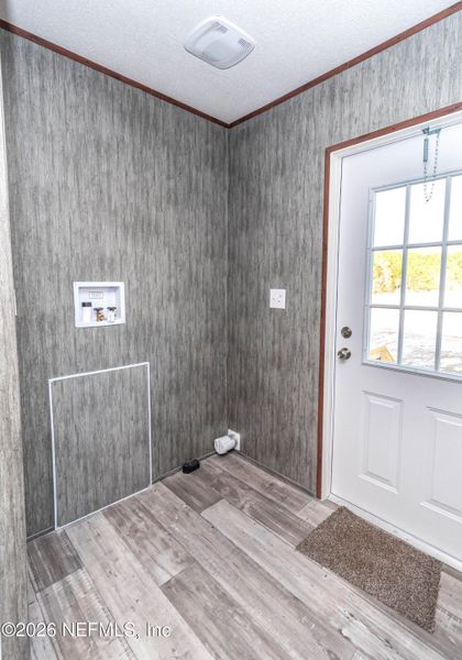 Spacious, unfurnished interior of a new home in , Glen St. Mary (Image 21).