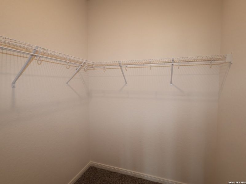 Spacious, unfurnished interior of a new home in Agave, San Antonio (Image 16).