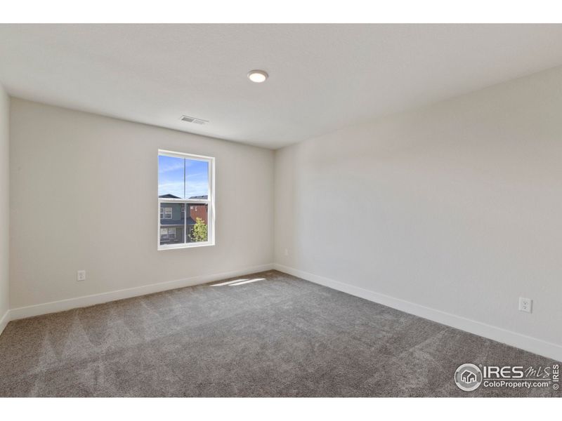 Spacious, unfurnished interior of a new home in Bloom, Fort Collins (Image 10).