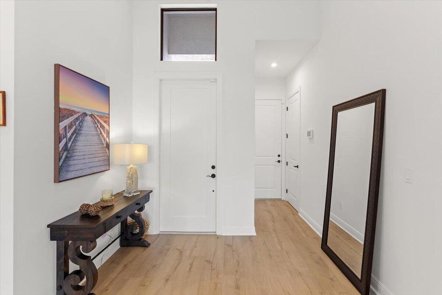 Foyer/Front door entry Foyer/Front door entry