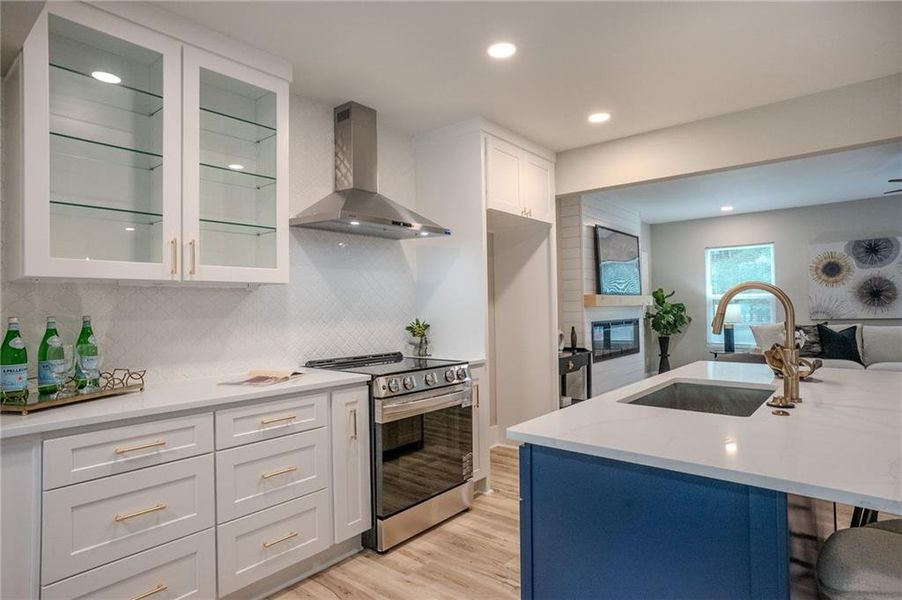 Furnished interior view inside a new home in , Covington (Image 16).