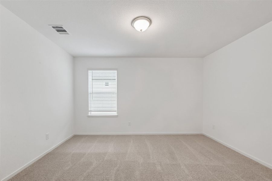 Spacious, unfurnished interior of a new home in Rollingbrook Estates, Baytown (Image 42).