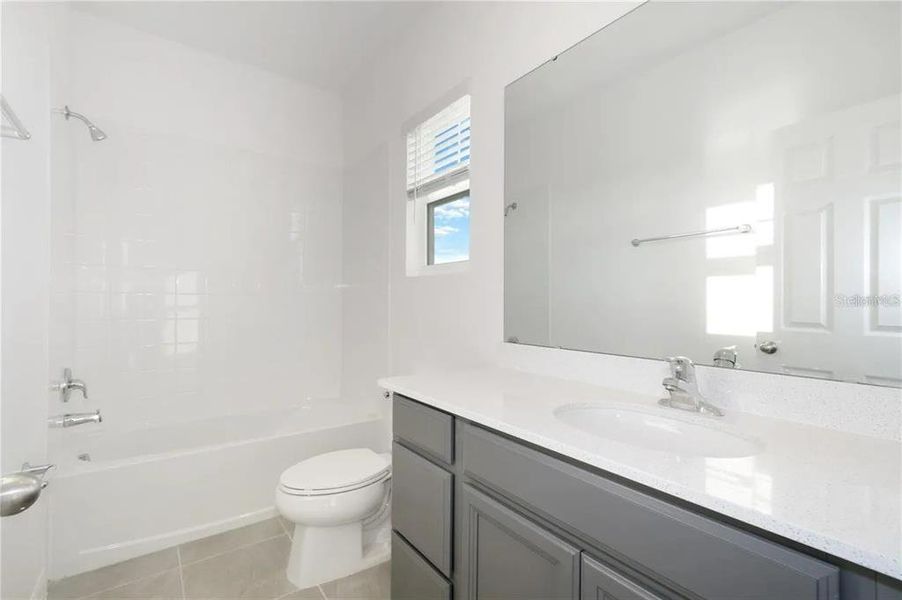 Furnished interior view inside a new home in , Winter Garden (Image 4).