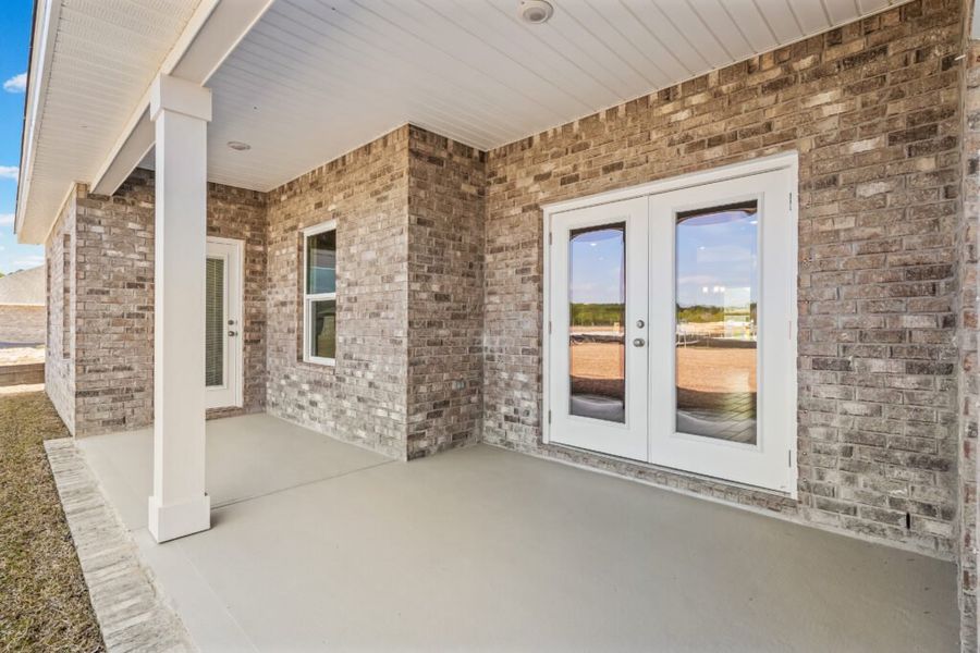 Exterior details and patio area of a home in Natureview, Freeport (Image 4).