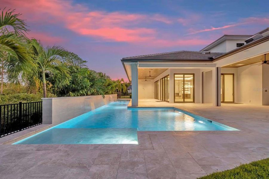 Exterior details and patio area of a home in , Orlando (Image 30).
