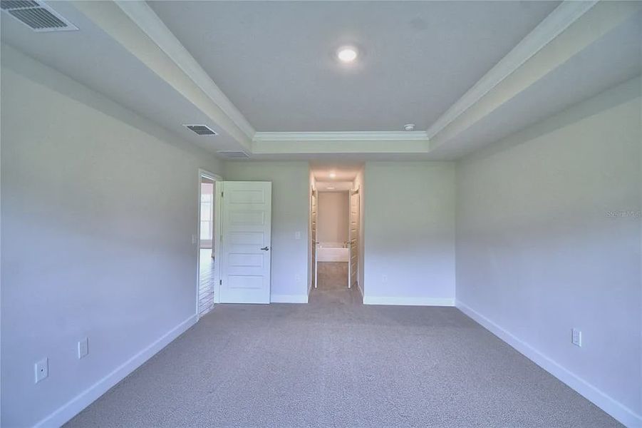 Spacious, unfurnished interior of a new home in Lake Juliana Estates, Auburndale (Image 41).