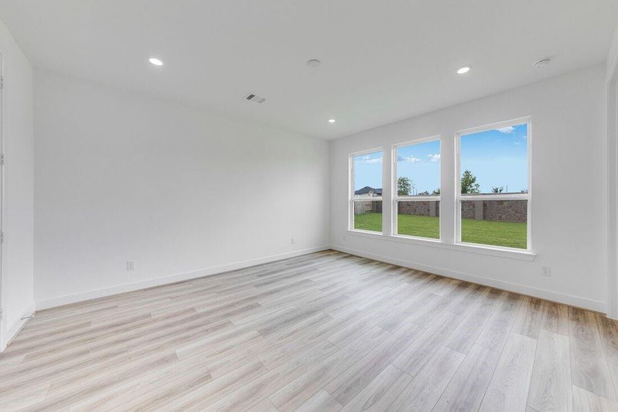 4638 Rustic Grove ~ Ready Now