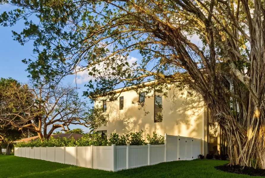 1065_NW_5th_St_Boca_Raton_FL_081