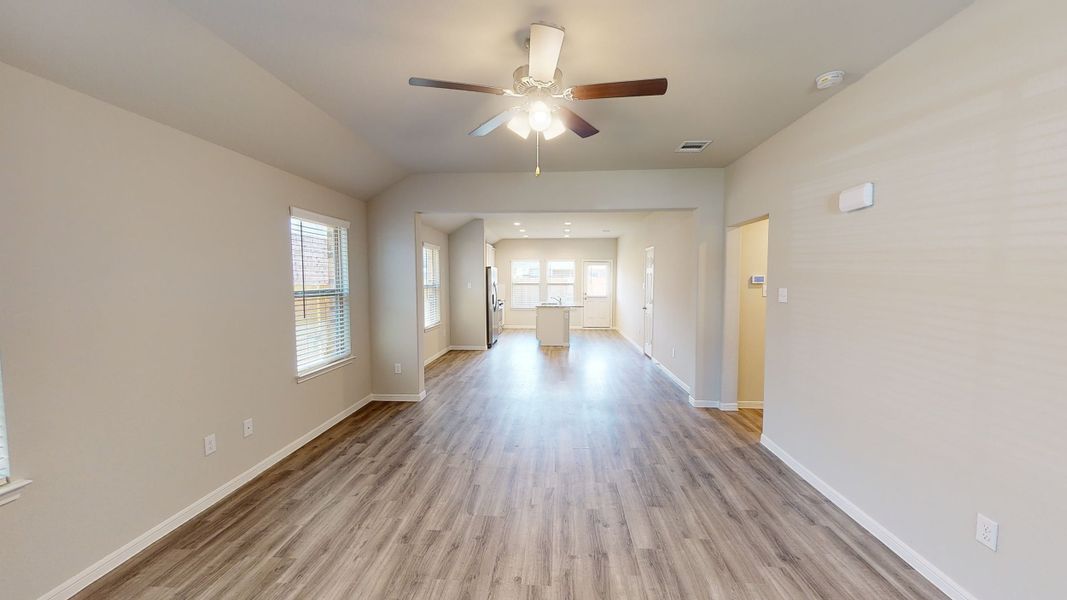 Representative unfurnished interior of a home built from the Floor Plan 1605 by Colina Homes in River Ranch, Dayton (Image 15).