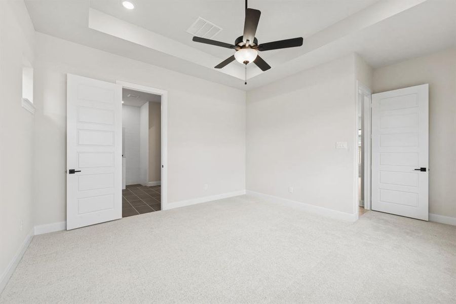 Spacious, unfurnished interior of a new home in South Pointe Cottage Series, Mansfield (Image 17). Spacious, unfurnished interior of a new home in South Pointe Cottage Series, Mansfield (Image 17).