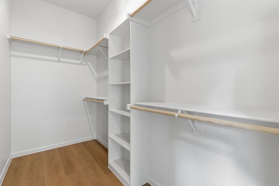 Spacious, unfurnished interior of a new home in , Granbury (Image 14).