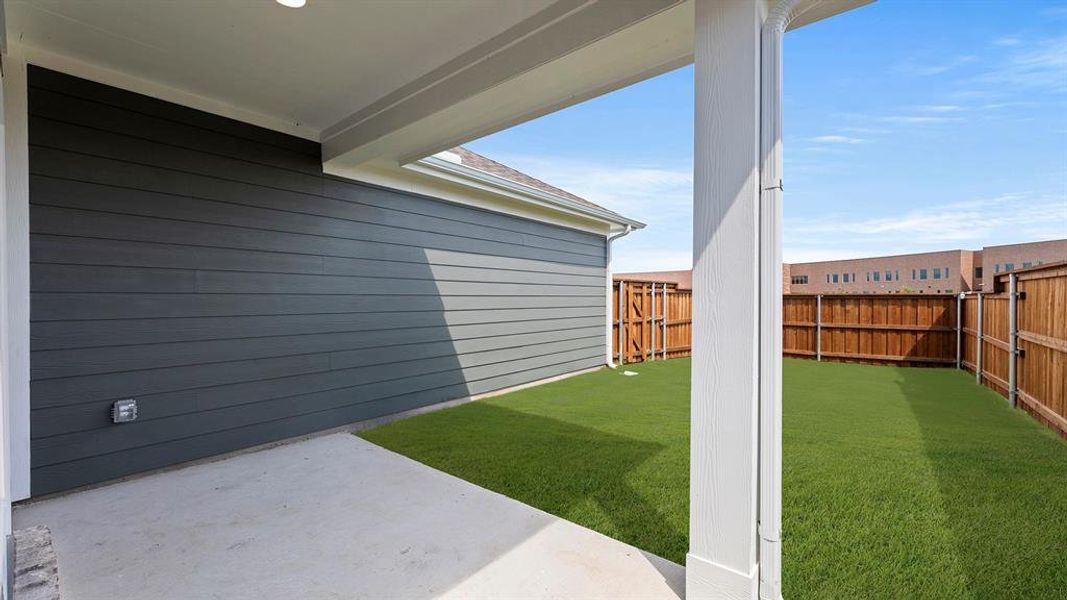 25. 3250 Summerland - Patio 25. 3250 Summerland - Patio