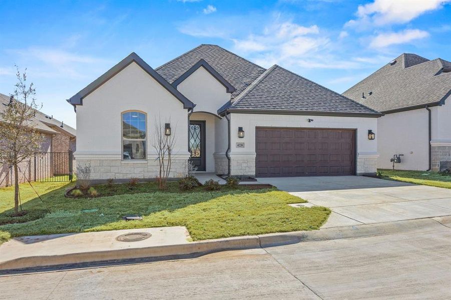 3-web-or-mls-4220-carrera-dr