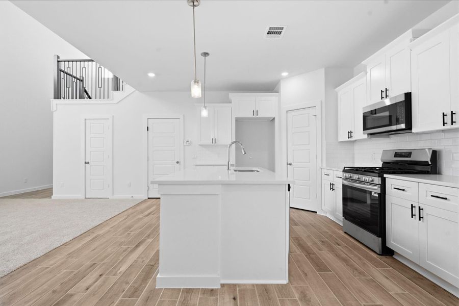 *Images are for illustration only and options may vary from home as built *Images are for illustration only and options may vary from home as built