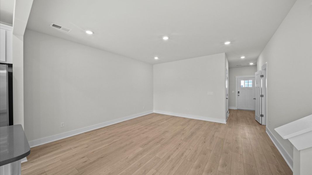 Furnished interior view inside a new home in Ransdell Pointe, Spartanburg (Image 9).