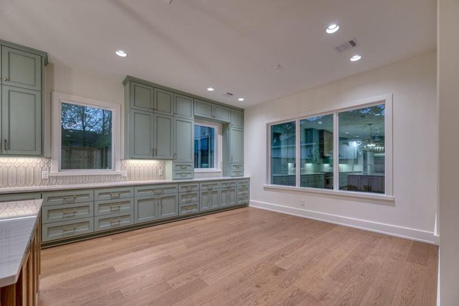 Image 37 of a home in .