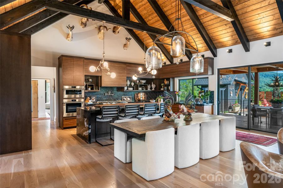 Community amenities in , Fairview (Image 24).