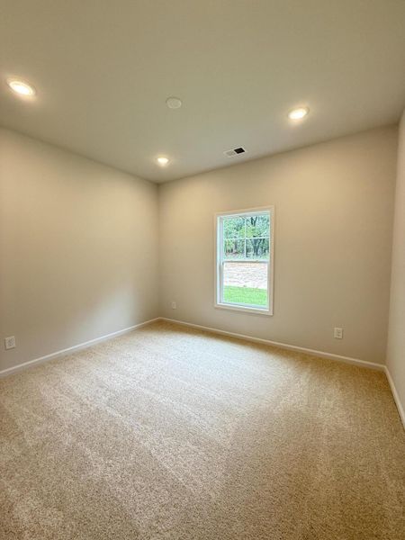 Spacious, unfurnished interior of a new home in , Orangeburg (Image 15).