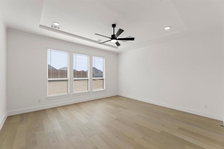 Spacious, unfurnished interior of a new home in Cambridge Estates - Harwood, Prosper (Image 27).