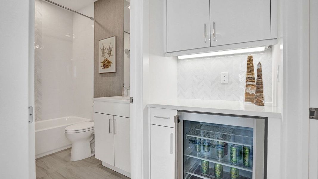 Bonus Room Wet Bar to Bath Bonus Room Wet Bar to Bath