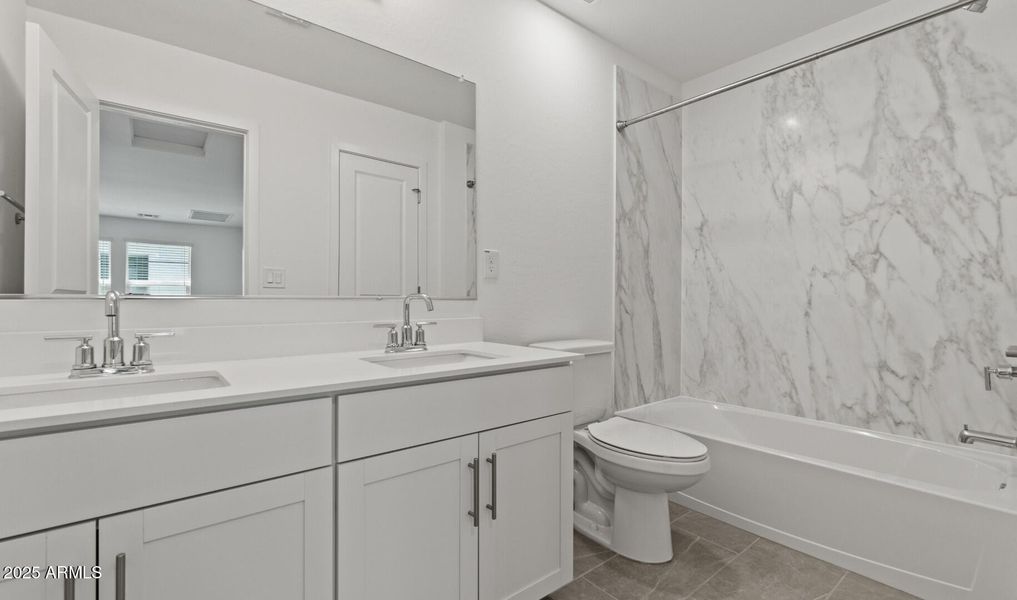 Manor Lot #52 Hall Bath (Large) Manor Lot #52 Hall Bath (Large)