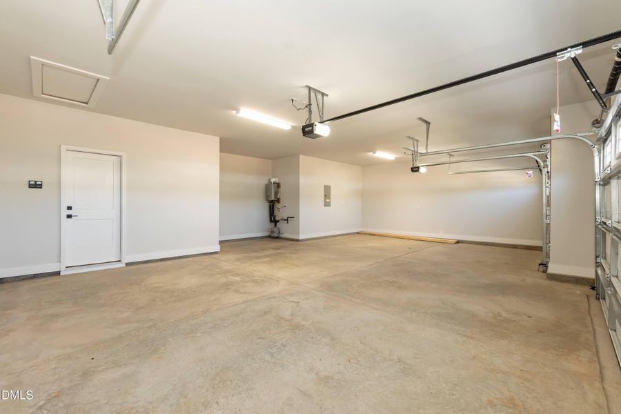 Spacious, unfurnished interior of a new home in Kelly Farms, Lillington (Image 33). Spacious, unfurnished interior of a new home in Kelly Farms, Lillington (Image 33).