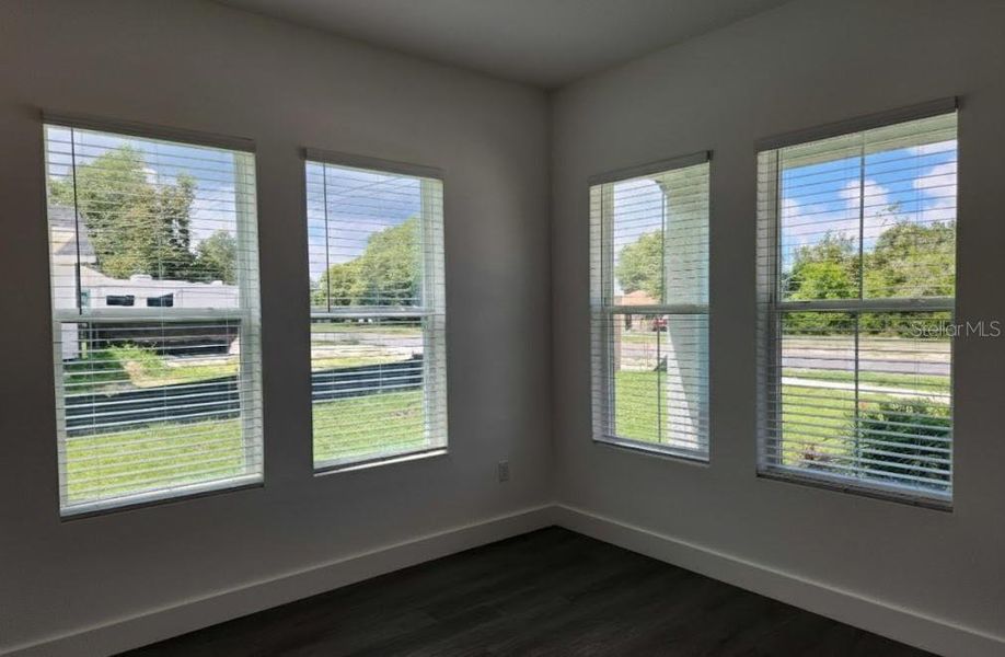 Spacious, unfurnished interior of a new home in , Spring Hill (Image 22).