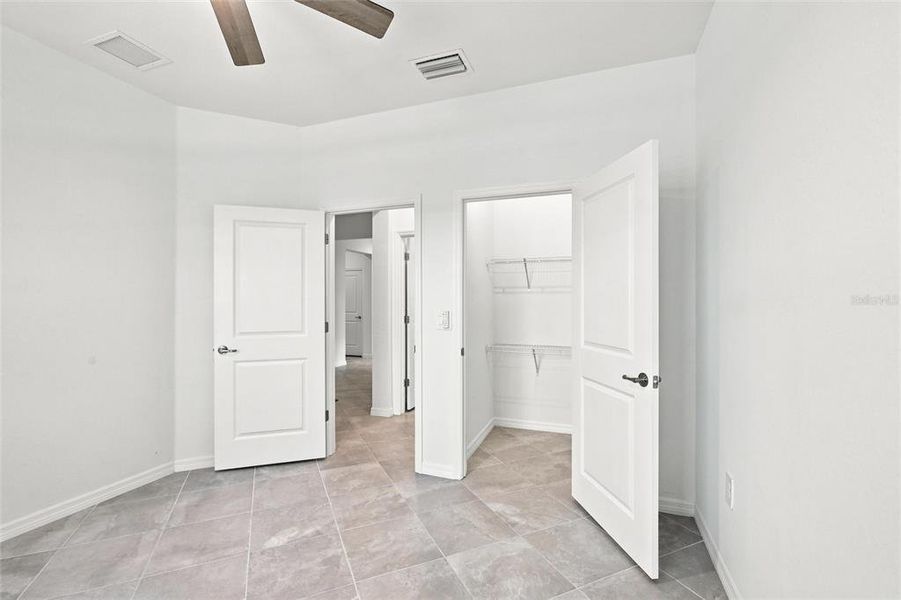 Spacious, unfurnished interior of a new home in , Venice (Image 37).