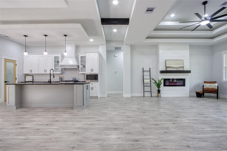 Furnished interior view inside a new home in , Plantersville (Image 15).