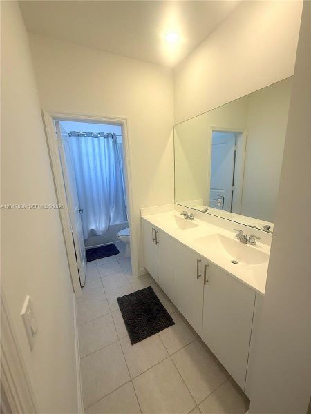 Furnished interior view inside a new home in , Dania Beach (Image 10).
