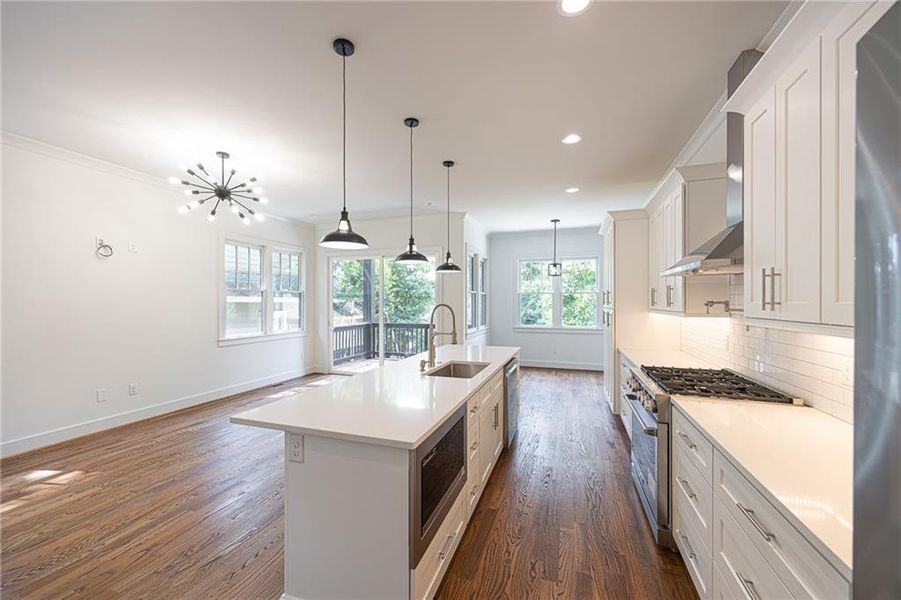 Furnished interior view inside a new home in , Atlanta (Image 14).