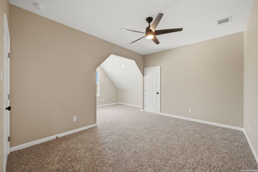 Spacious, unfurnished interior of a new home in , Devine (Image 49).