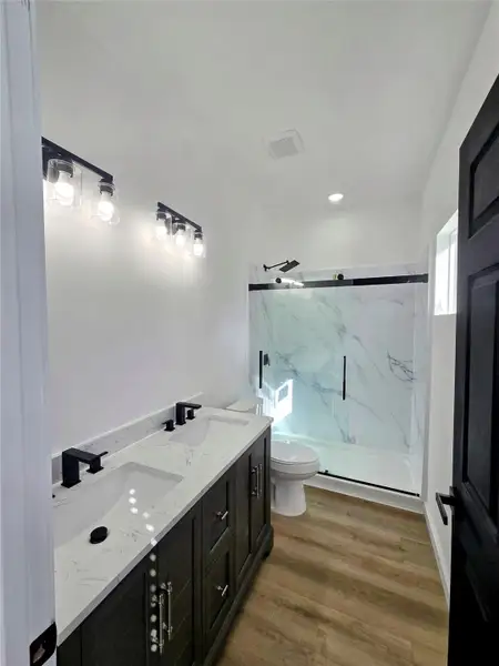 Furnished interior view inside a new home in , La Marque (Image 6).