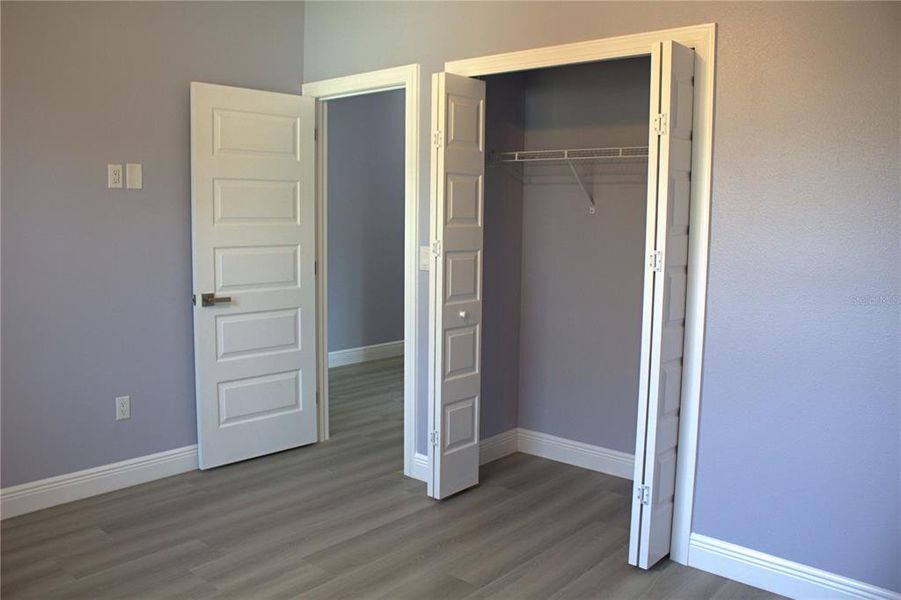 Spacious, unfurnished interior of a new home in , Tampa (Image 17).