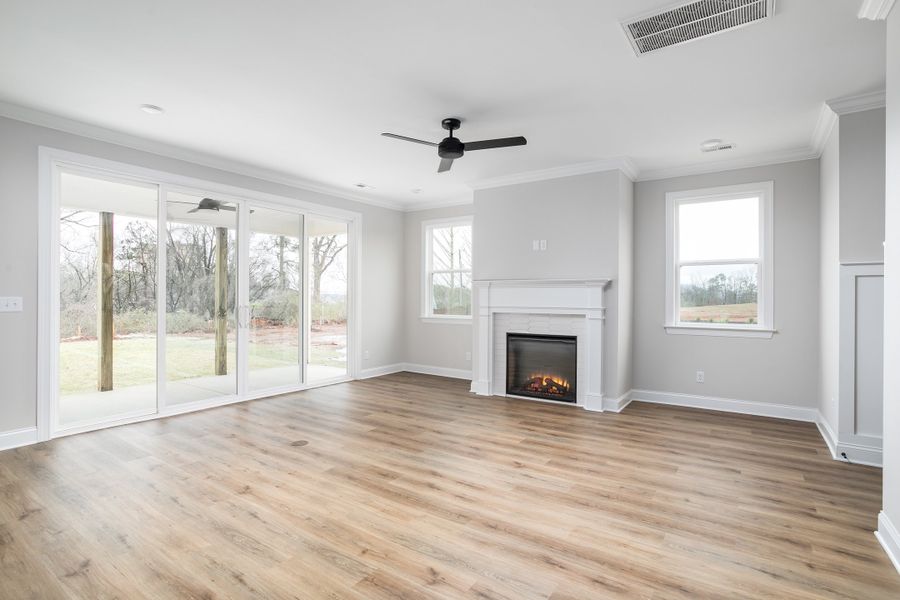 Representative unfurnished interior of a home built from the The Arlington by Greentech Homes LLC in The Thicket at Sedman Hills, Hixson (Image 16).