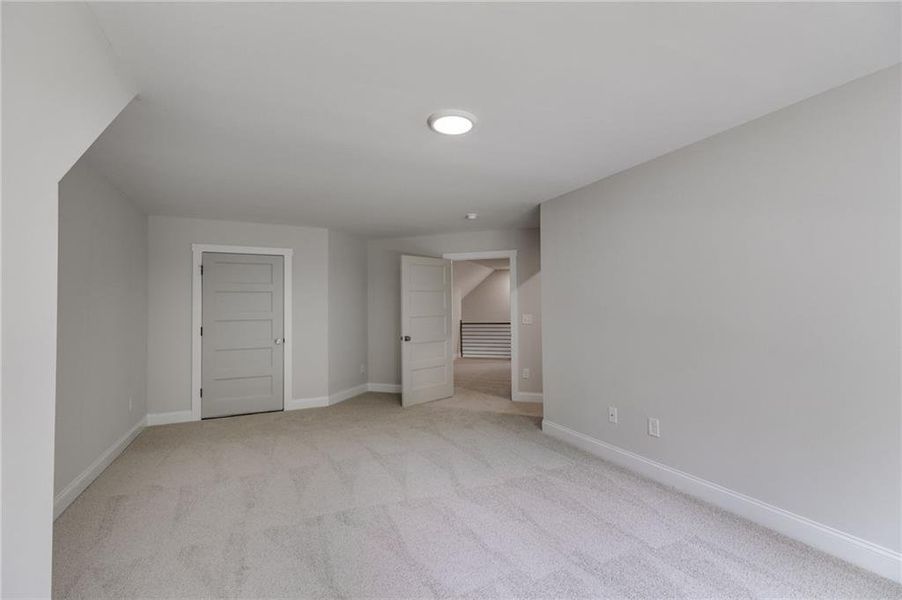 Spacious, unfurnished interior of a new home in The Meadows at Lake Circle, Buchanan (Image 50).
