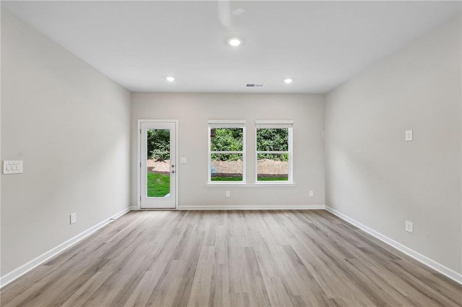 Spacious, unfurnished interior of a new home in Artisan Walk, Fairburn (Image 17).