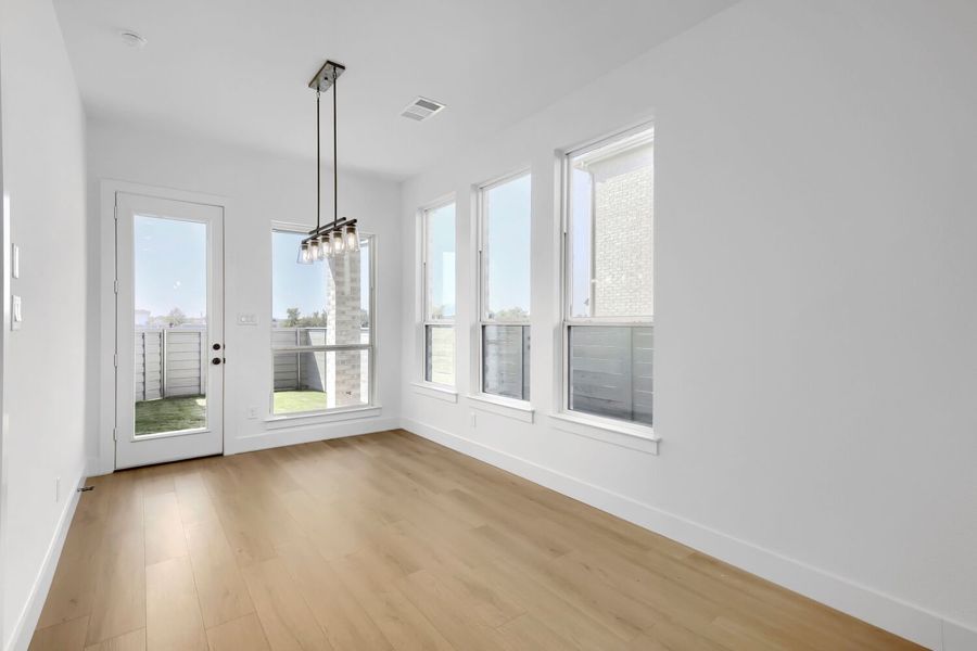 1709 Clover Fern - Dining Area