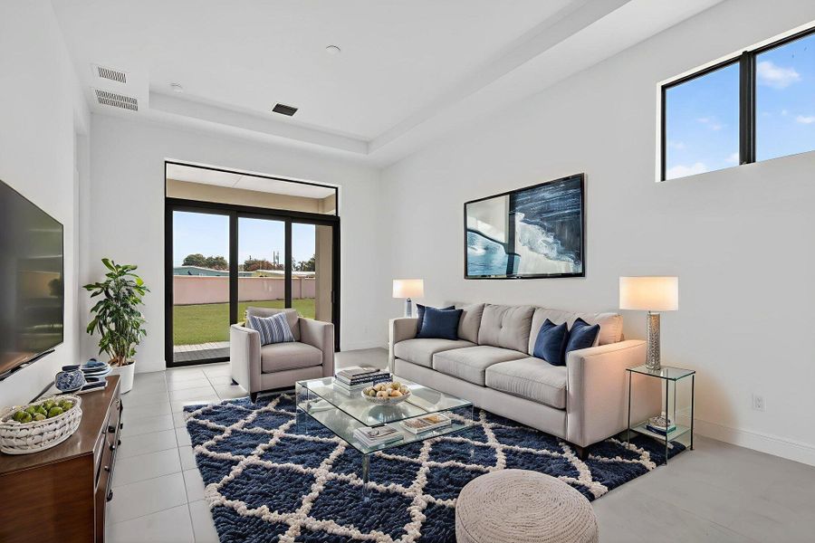 -mVirtually staged LR