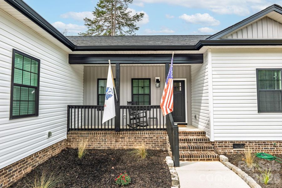 Exterior details and patio area of a home in , Crouse (Image 4).