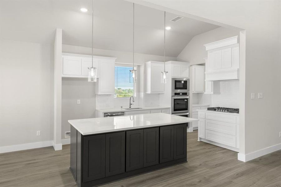 10. 1232 Unity - Kitchen (2)