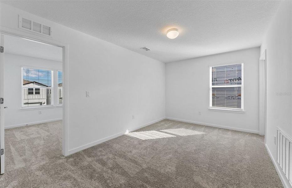 Spacious, unfurnished interior of a new home in Spencer Glen, Riverview (Image 16).