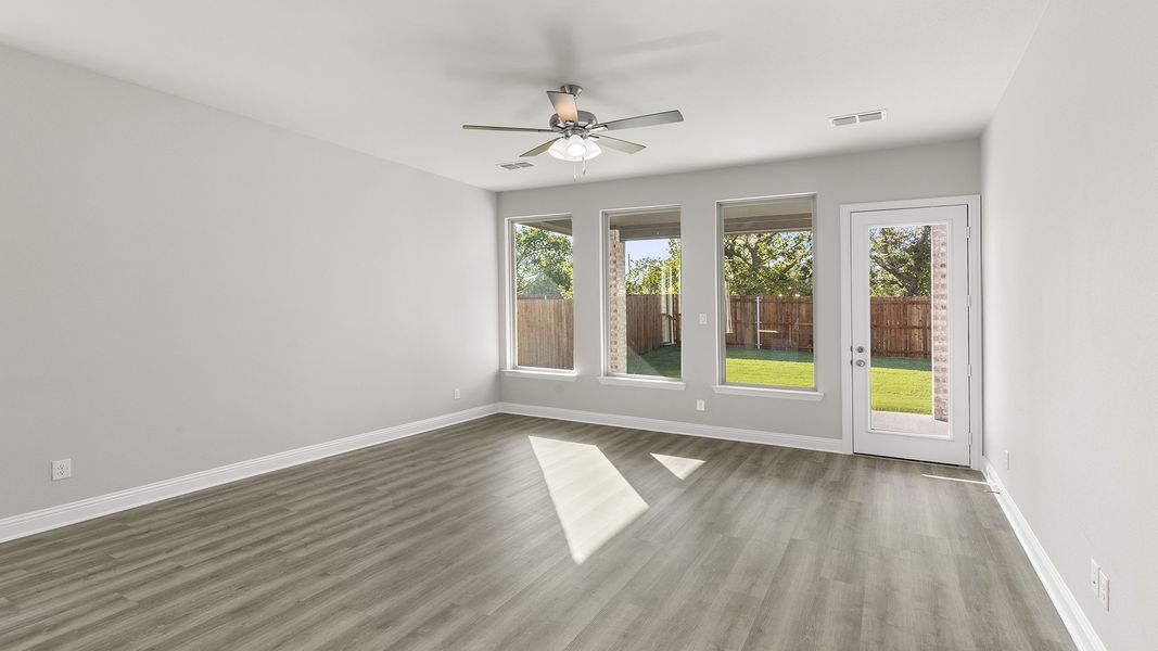 Spacious, unfurnished interior of a new home in Elevon 40s, Lavon (Image 17).