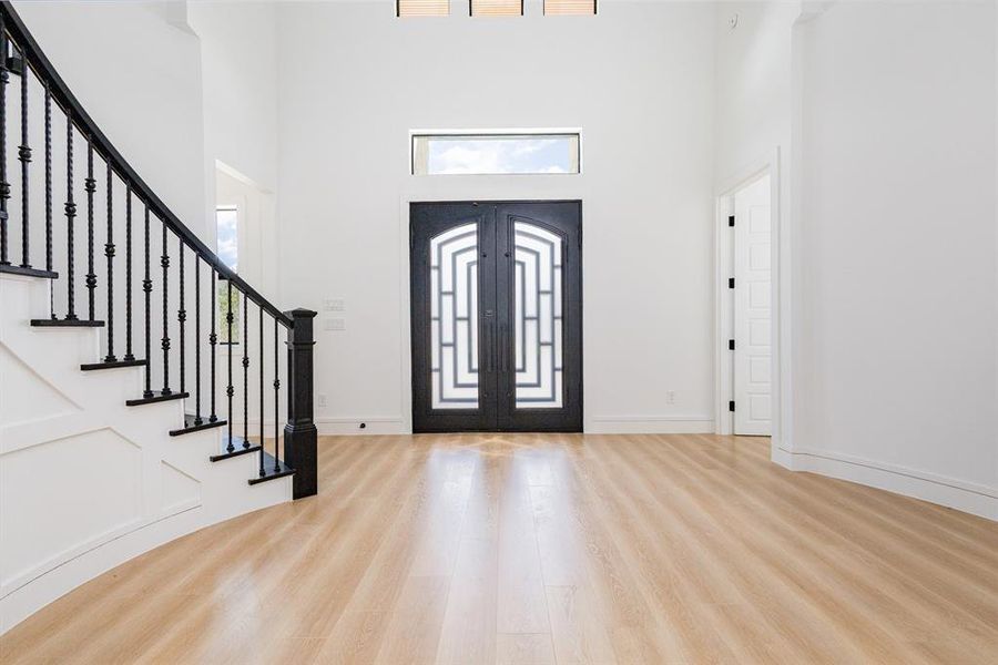 Spacious, unfurnished interior of a new home in , Colleyville (Image 36).