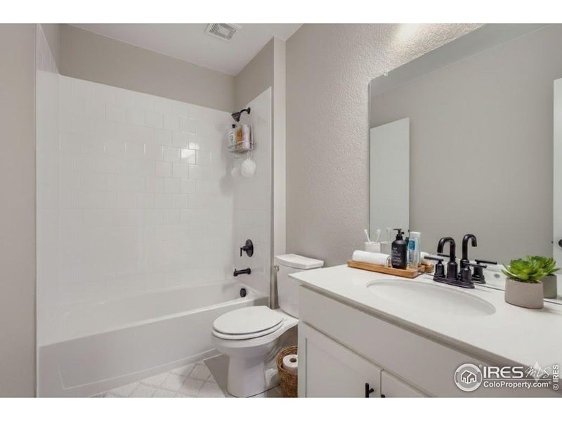 Shared full bathroom