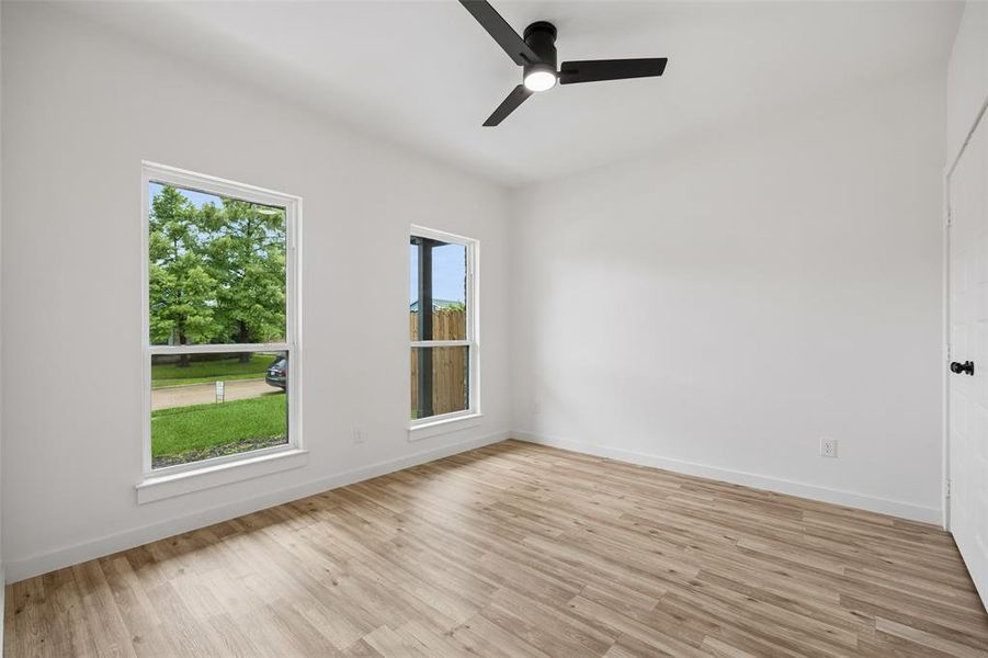 Spacious, unfurnished interior of a new home in , Mesquite (Image 21).