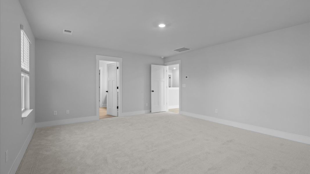 Furnished interior view inside a new home in Woodglen, Piedmont (Image 31).