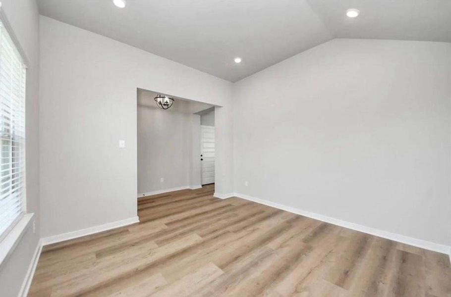 Spacious, unfurnished interior of a new home in , Manvel (Image 13).